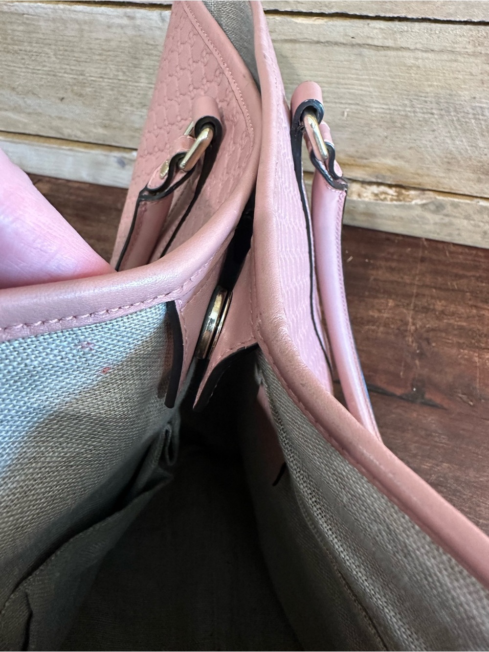 Authentic Gucci Microguccissima Leather Tote in blush pink 💕 - Picture 14 of 16